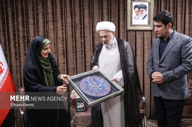 سفر وزیر راه و شهرسازی به کردستان