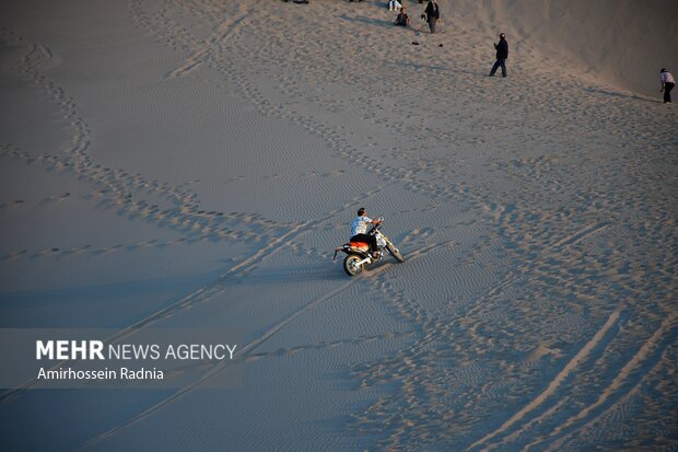 کویر ریگ یلان شهرستان نهبندان