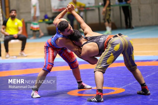 مسابقات قهرمانی کشتی پهلوانی جوانان کشور در اردبیل