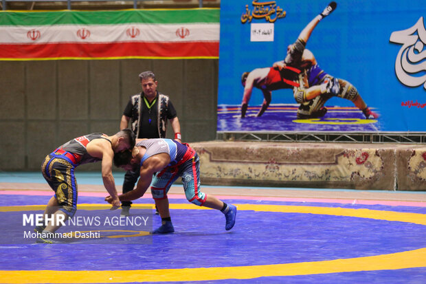 مسابقات قهرمانی کشتی پهلوانی جوانان کشور در اردبیل
