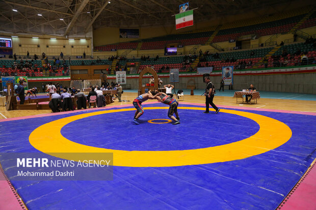 مسابقات قهرمانی کشتی پهلوانی جوانان کشور در اردبیل