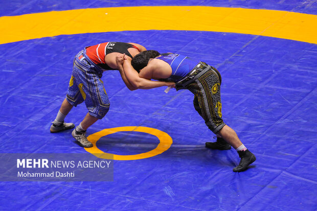 مسابقات قهرمانی کشتی پهلوانی جوانان کشور در اردبیل