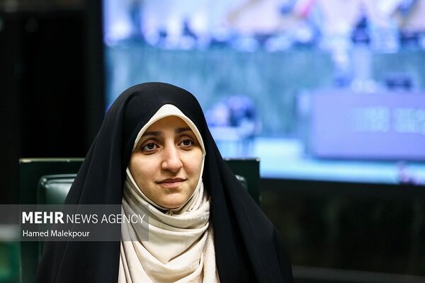 زنان،بازديد،خانواده،زنداني،حمايت،خيريه