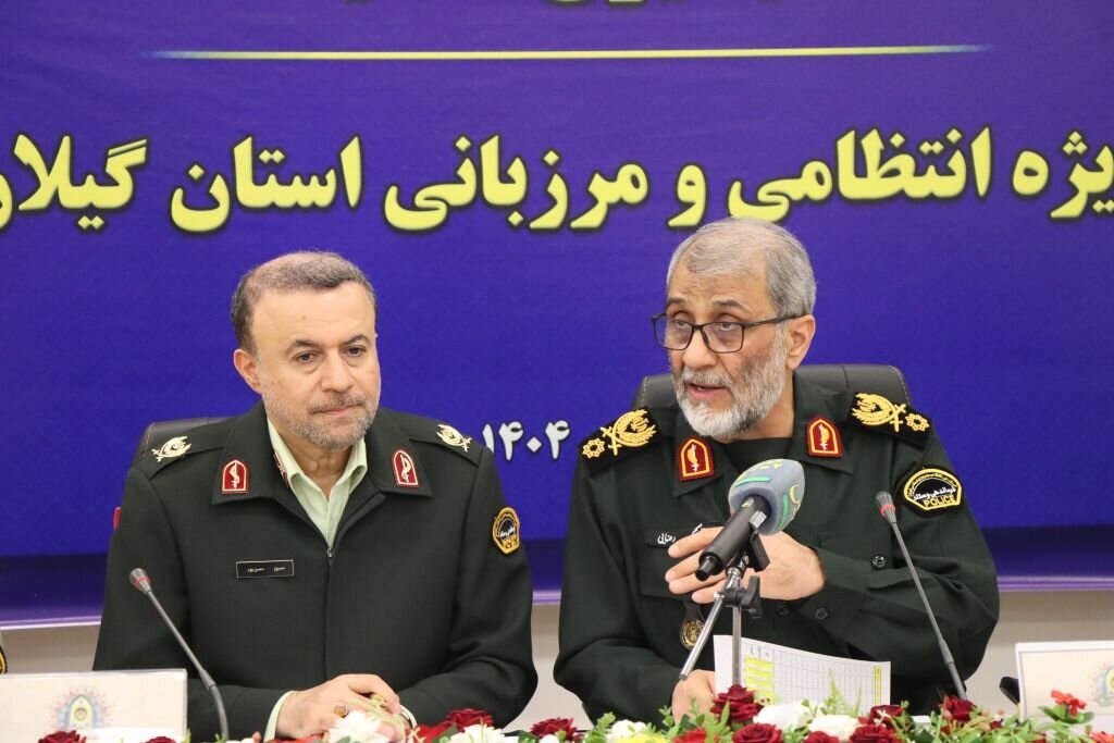 سردار رضایی: ارتباط مؤثر با اقشار مختلف مردم پایه اصلی تأمین امنیت است سردار رضایی: ارتباط مؤثر با اقشار مختلف مردم پایه اصلی تأمین امنیت است