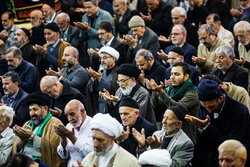 Kum halkının yağmur namazından kareler