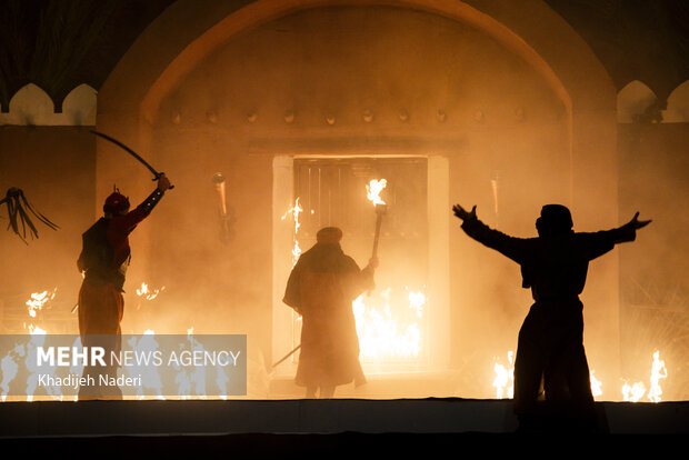 نمایش آیینی«محرمانه»در اصفهان