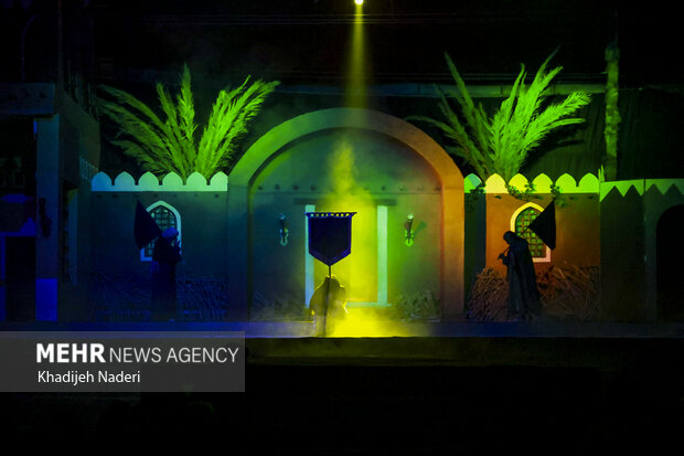 نمایش آیینی«محرمانه»در اصفهان
