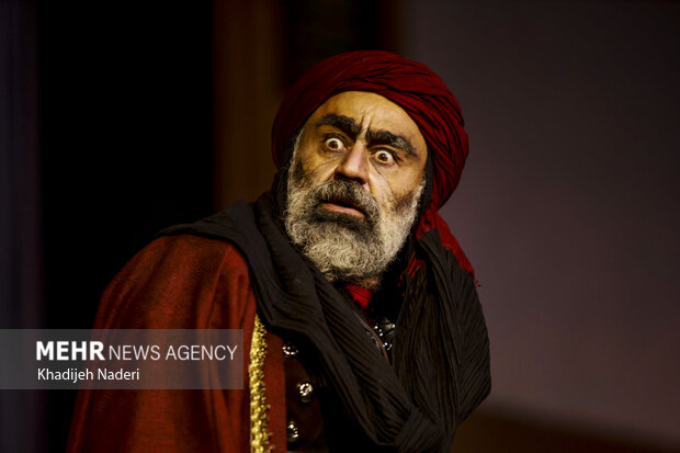 نمایش آیینی«محرمانه»در اصفهان