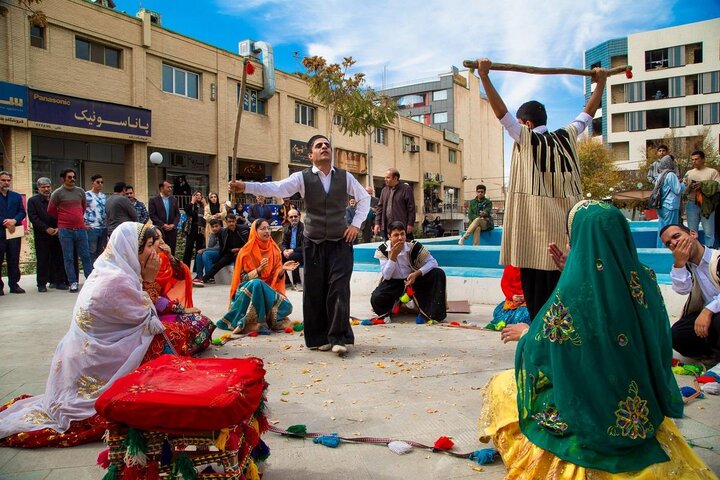 روایت مردمیترین جشنواره تئاتر در بام ایران؛ شهرکرد رنگ نمایش گرفت