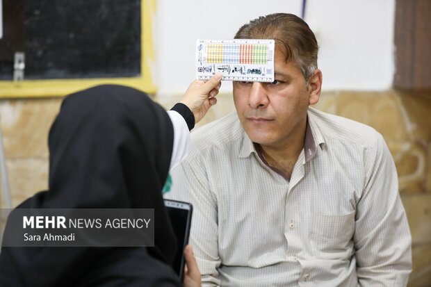 اردوی جهادی سلامت محور در مناطق کم برخوردار مشهد