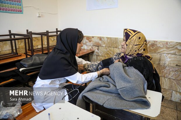 اردوی جهادی سلامت محور در مناطق کم برخوردار مشهد