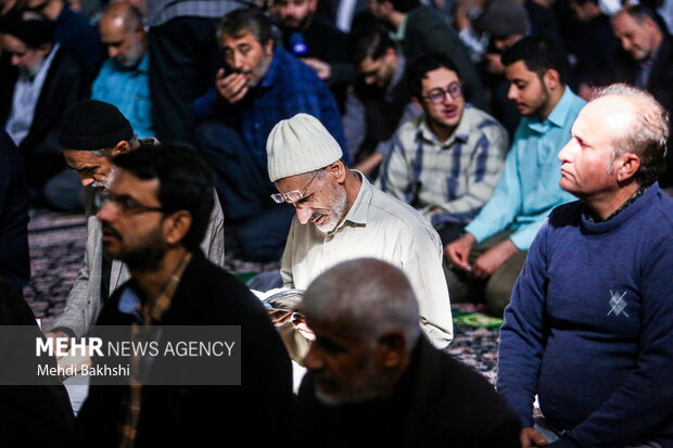 اقامه نماز طلب باران در قم