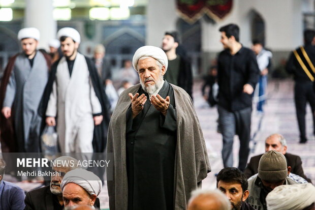 اقامه نماز طلب باران در قم