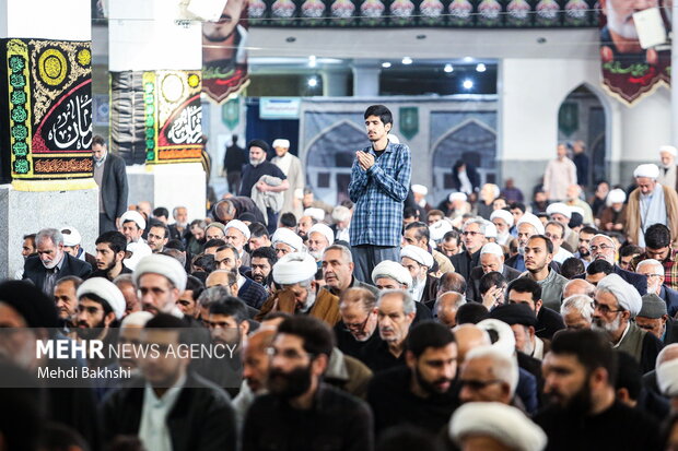 اقامه نماز طلب باران در قم