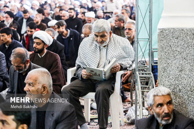 اقامه نماز طلب باران در قم