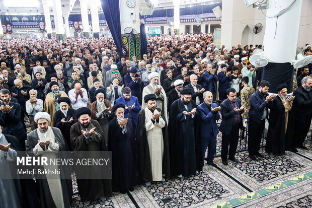 اقامه نماز طلب باران در قم