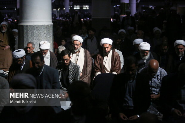 اقامه نماز طلب باران در قم