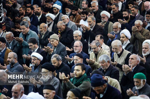 اقامه نماز طلب باران در قم