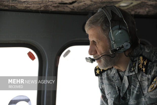 بازديد فرمانده کل ارتش از روند احداث ديوار مرزي در شمال شرق کشور