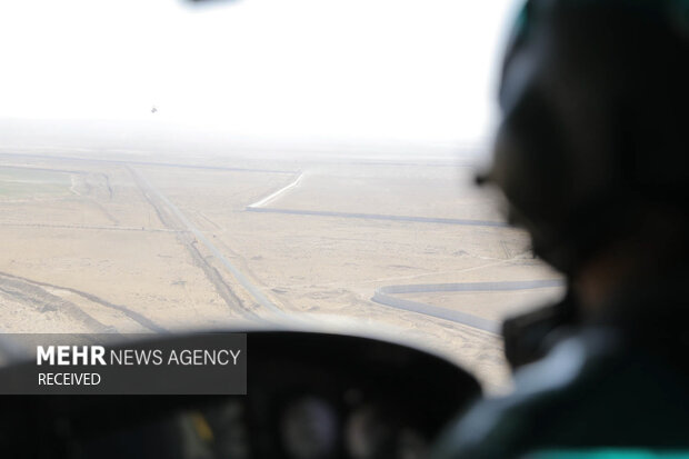 بازديد فرمانده کل ارتش از روند احداث ديوار مرزي در شمال شرق کشور