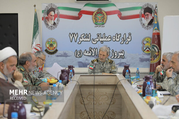 بازديد فرمانده کل ارتش از روند احداث ديوار مرزي در شمال شرق کشور