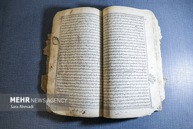 گنجینه مشهد؛ کتاب هایی که در تاریخ سفر کردند