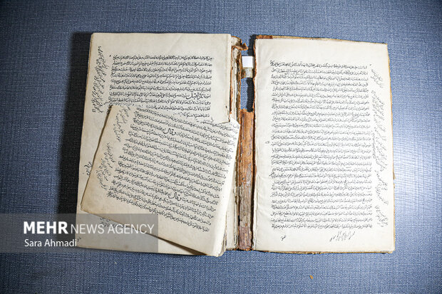 گنجینه مشهد؛ کتاب هایی که در تاریخ سفر کردند