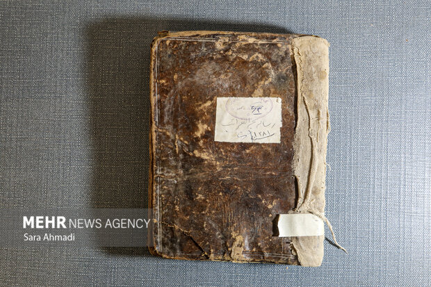 گنجینه مشهد؛ کتاب هایی که در تاریخ سفر کردند