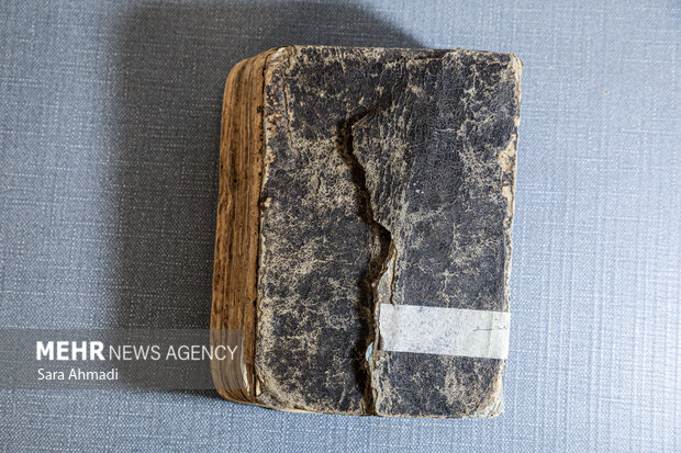 گنجینه مشهد؛ کتاب هایی که در تاریخ سفر کردند