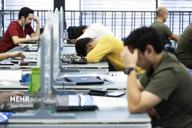 پویایی و سکوت؛ گشت‌وگذاری در قلب کتابخانه