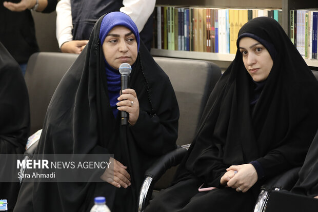 دیدار نویسندگان با تولیت استان قدس رضوی