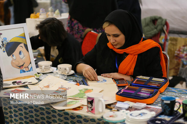 نمایشگاه توانمندی بانوان و کسب و کارهای خانگی استان اردبیل