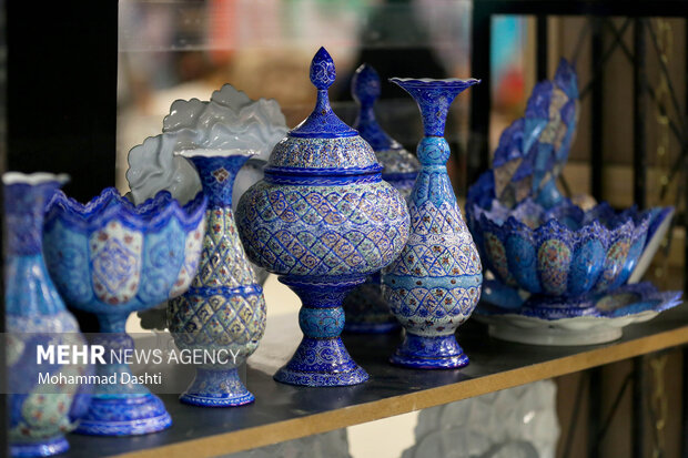 نمایشگاه توانمندی بانوان و کسب و کارهای خانگی استان اردبیل