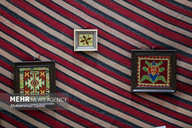 نمایشگاه توانمندی بانوان و کسب و کارهای خانگی استان اردبیل