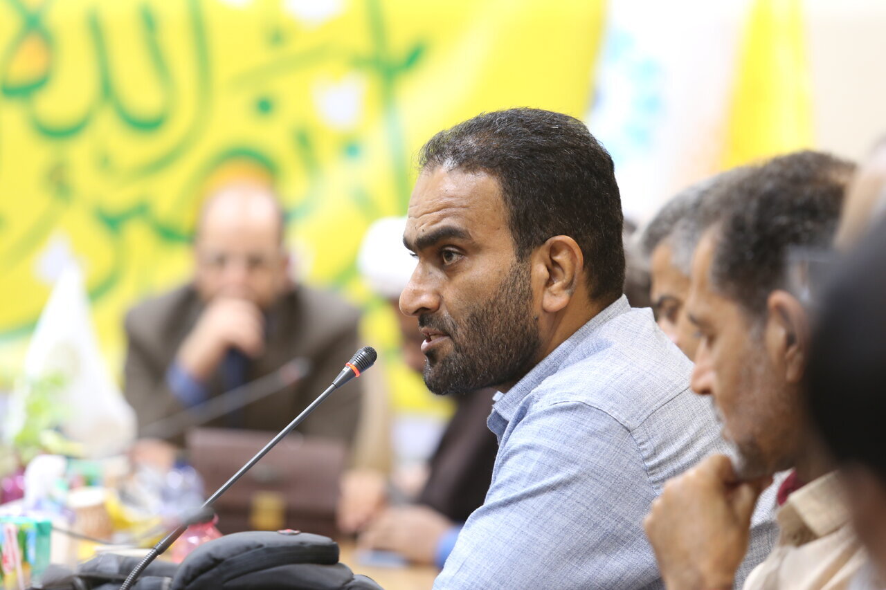 آشنایی با استادِ شاعر پرورِ هرمزگان؛ آثار «منصور ضمیری» گردآوری میشود