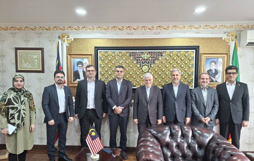 توسعه همکاری های علمی دانشگاههای علوم پزشکی شیراز و مالایا مالزی