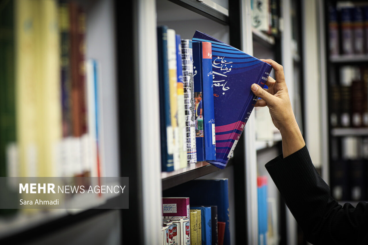 سرانه مطالعه در گرو سیاست حمایت از کتابخانهها