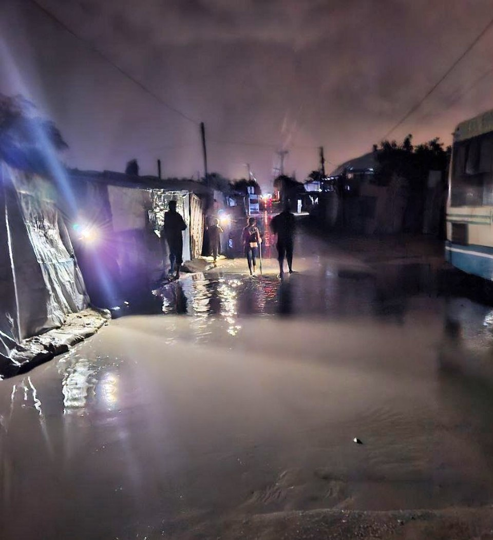 باران در غزه؛ هزاران چادر غرق آب شد باران در غزه؛ هزاران چادر غرق آب شد