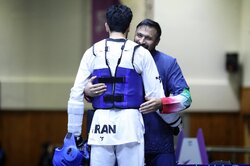 افلاکی: حریف خوش‌روش قهرمان جهان بود/ مردم لایق بهترین مدال ها هستند