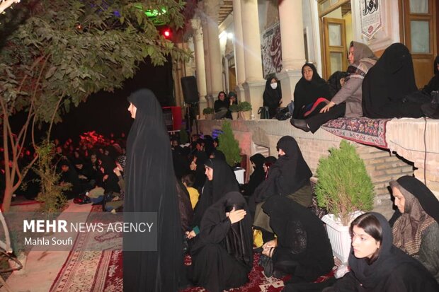 مرثیه‌ای در حیاطی کهن؛ پایان سمنوپزان با عطر ایمان