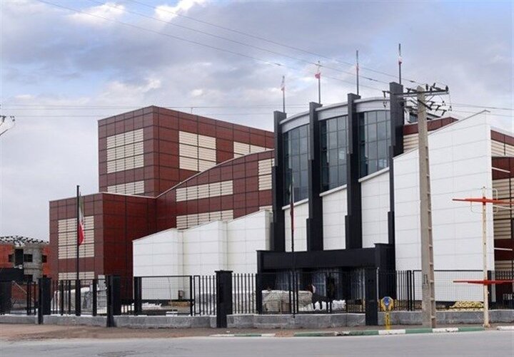 ۱۸ سال سکوت روی صحنه؛ تالار مرکزی اراک همچنان در انتظار پرده‌برداری