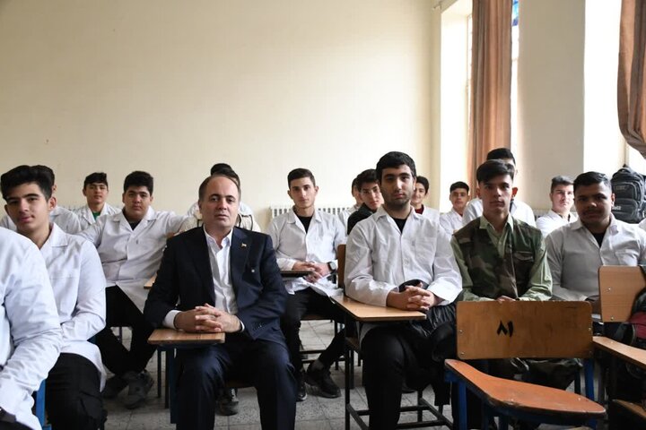 نوری: آموزش‌های مهارتی راه نجات کشاورزی در چالش های آینده است