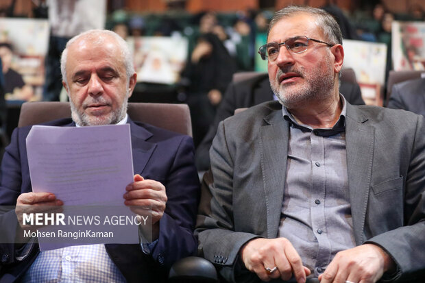 دومین همایش تجلیل از برگزیدگان «پویش ملی ایثار»