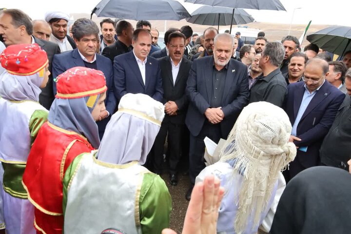 پروژه تأمین آب شرب بستان آباد با حضور وزرای نیرو و کشاورزی افتتاح شد