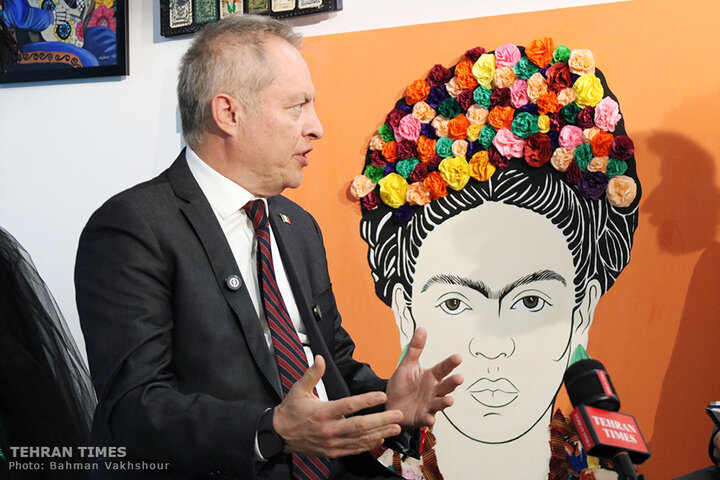 Mexican Embassy in Tehran celebrates Day of the Dead with visual arts exhibition by Iranian artists