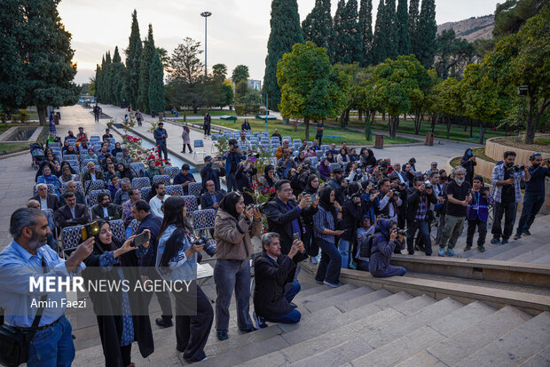 رونمایی از پوستر جشنواره جهانی فیلم فجر