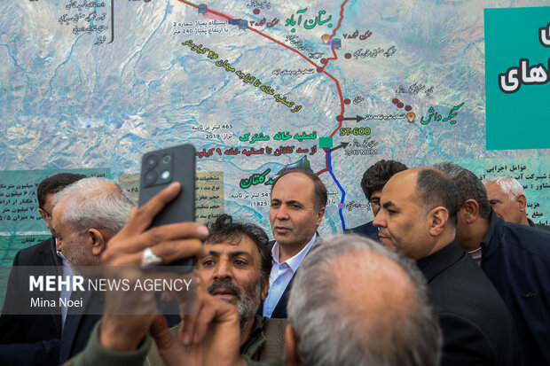 آئین کلنگ زنی طرح آبرسانی سد کلقان با حضور وزرای نیرو و جهاد کشاورزی