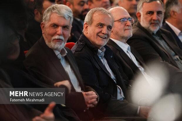 آیین گرامیداشت روز «کتاب، کتابخوانی و کتابدار»