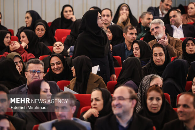 آیین گرامیداشت روز «کتاب، کتابخوانی و کتابدار»