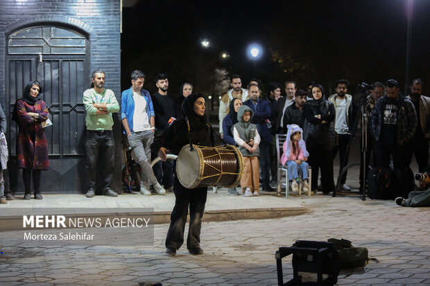 سی‌وهفتمین جشنواره تئاتر چهارمحال و بختیاری